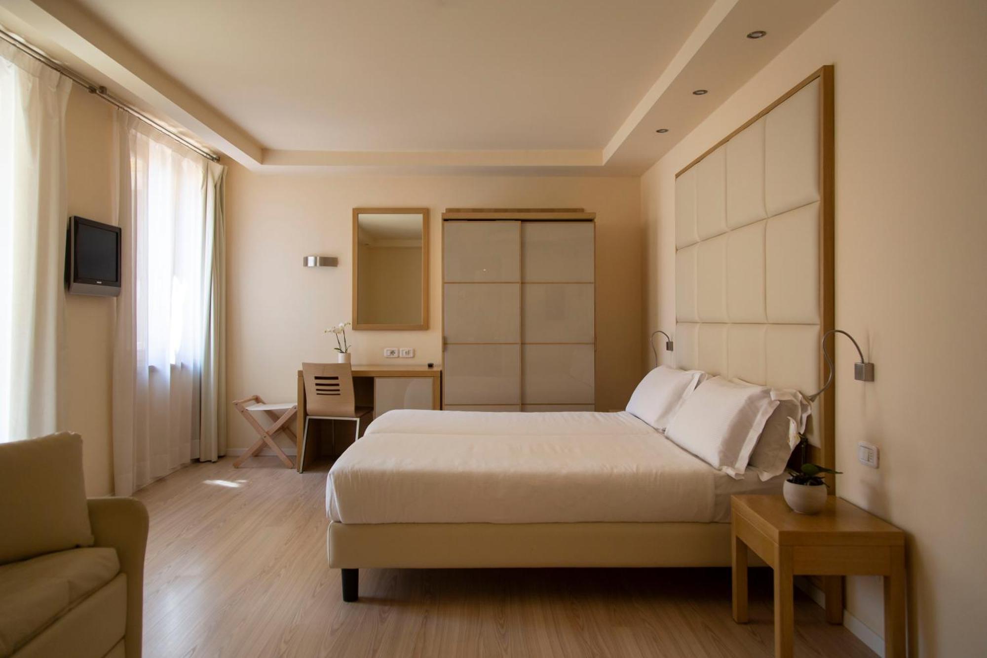 Triple Room with Balcony,1321301269:JPEG