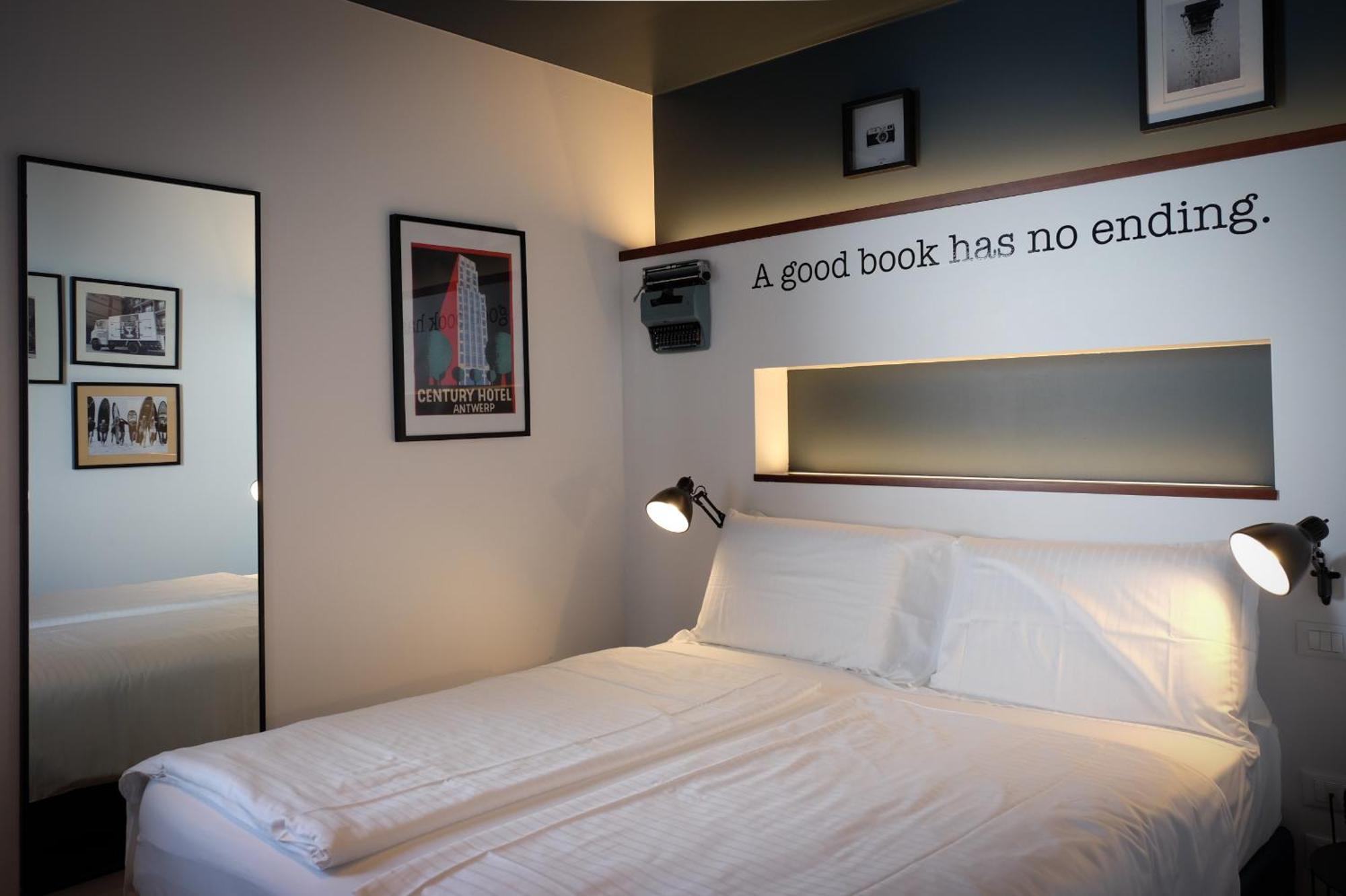 Standard Double or Twin Room,1746823750:JPEG
